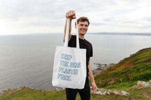 Tote bag from Gaia's Threads with the message 'Keep the seas plastic free.